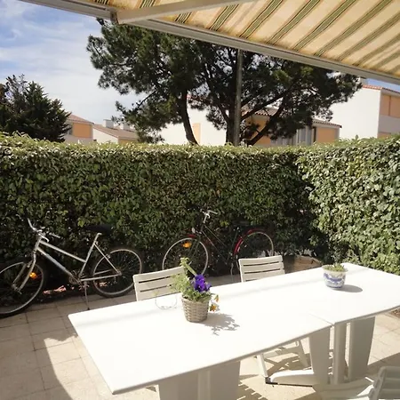 아파트 T2 Rdc Avec Cour, Proches Commerces Et Plage, Parking Et Animaux Admis - Fr-1-777-26