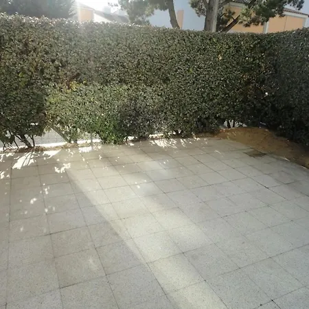 T2 Rdc Avec Cour, Proches Commerces Et Plage, Parking Et Animaux Admis - Fr-1-777-26 Apartamento *