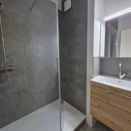 T2 Rdc Avec Cour, Proches Commerces Et Plage, Parking Et Animaux Admis - Fr-1-777-26 아파트 생 힐레르 드 리에